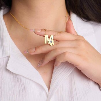 Gümüş M Harfli Fiyonk Desenli Kolye - 3